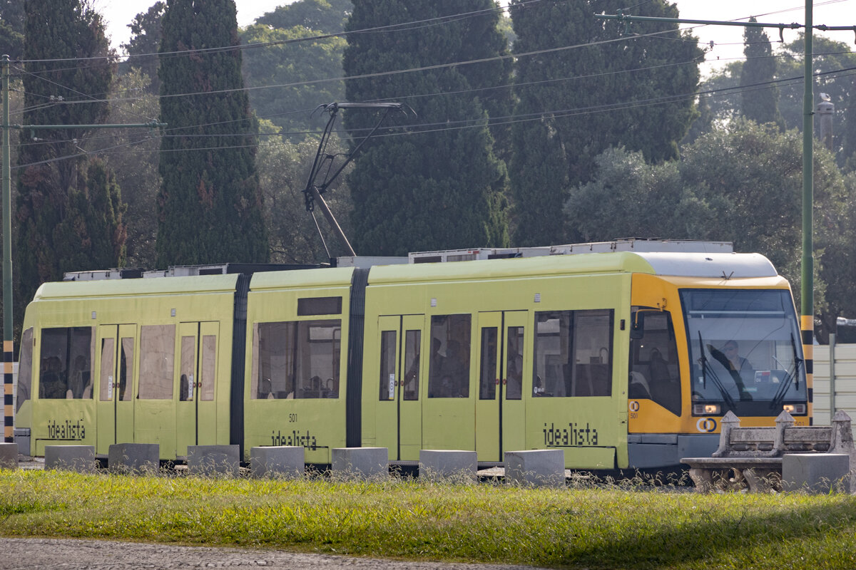 Tram moderne à Lisbonne