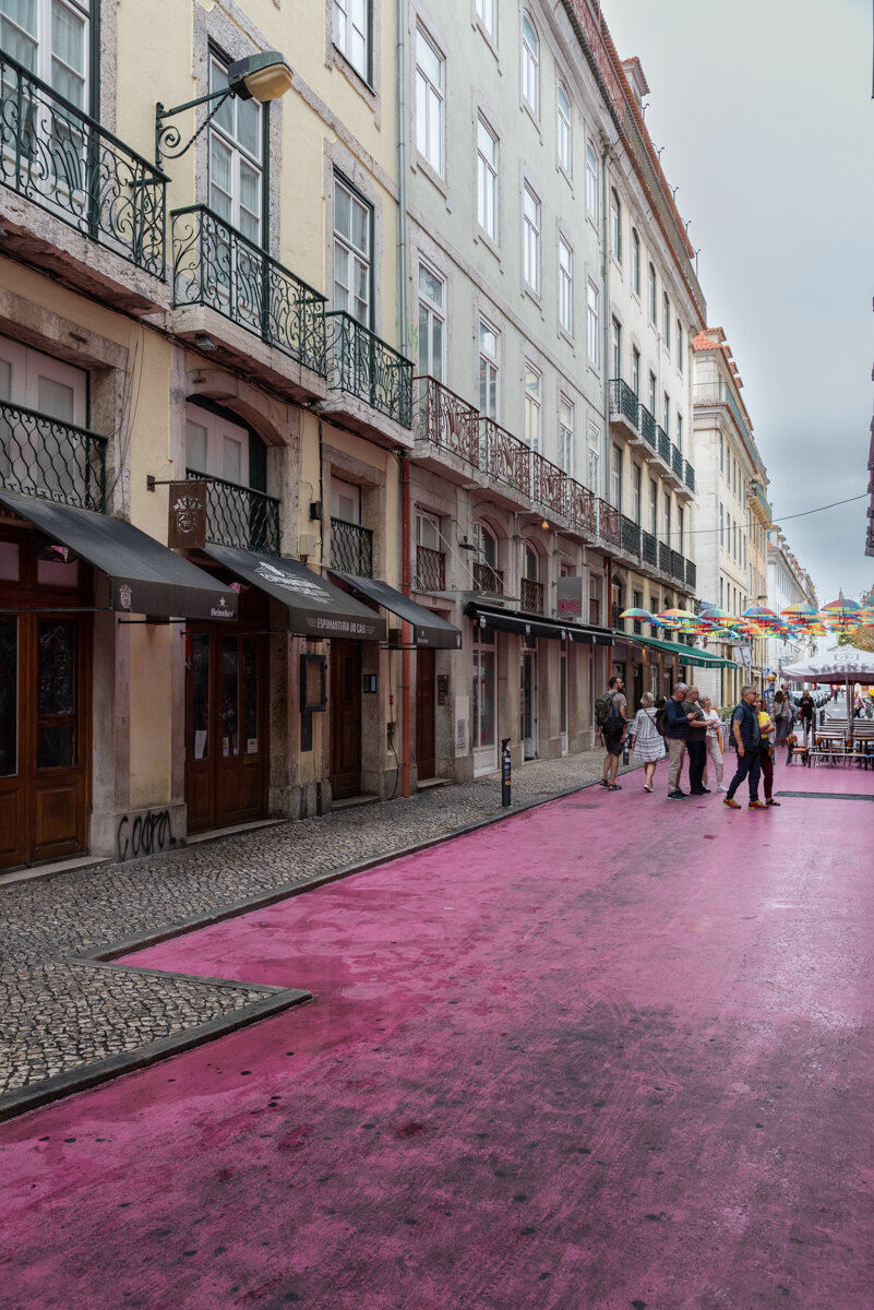 Rue rose de Lisbonne