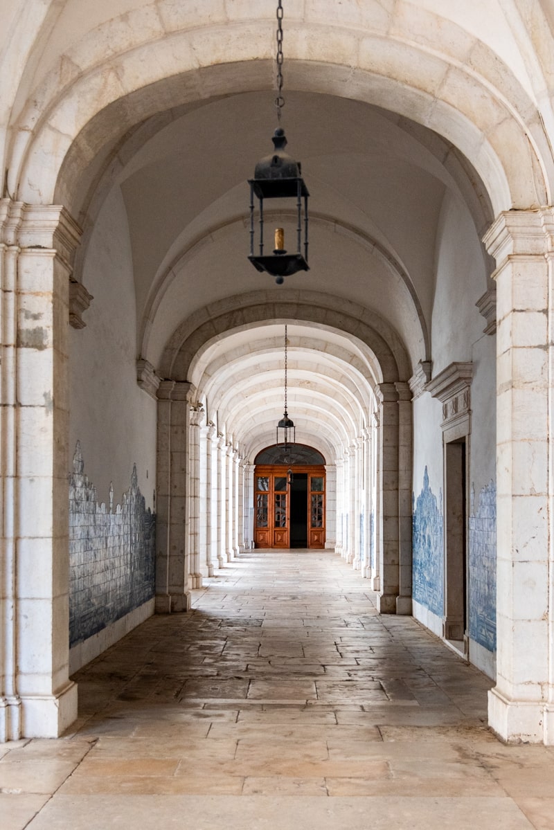 Azulejos sur les murs du cloitre, Saint Vincent de Fora