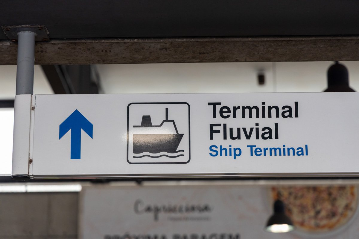 Prendre le ferry pour rejoindre le sanctuaire du Cristo Rei
