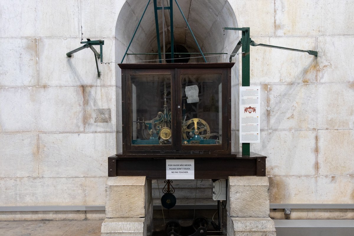 Salle de l'horloge, Arc de Triomphe de la rue Augusta, Lisbonne