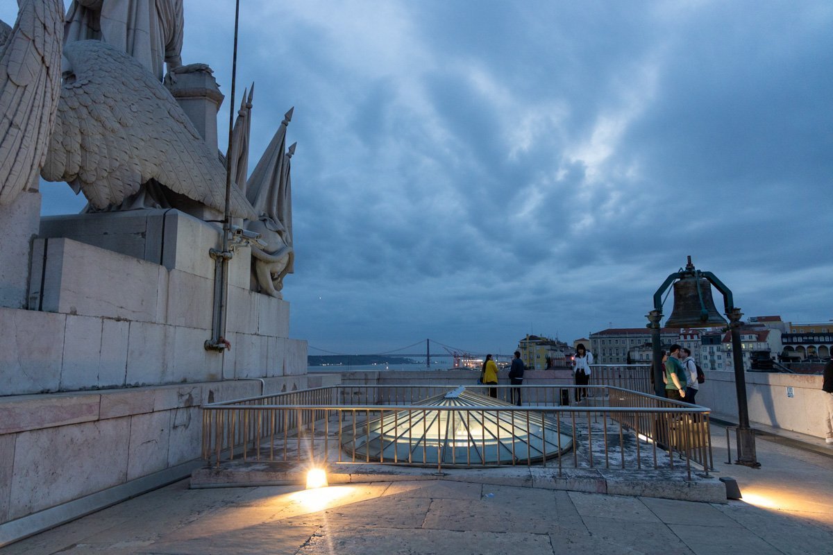 Vue sur le toit de l'Arc de Triomphe de la rue Augusta, Lisbonne