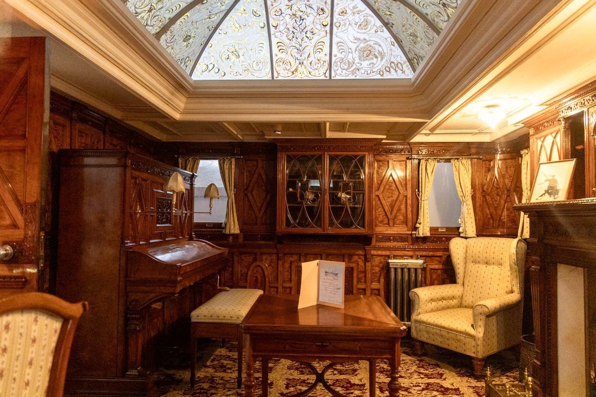 Cabine royale du yatch Amelia