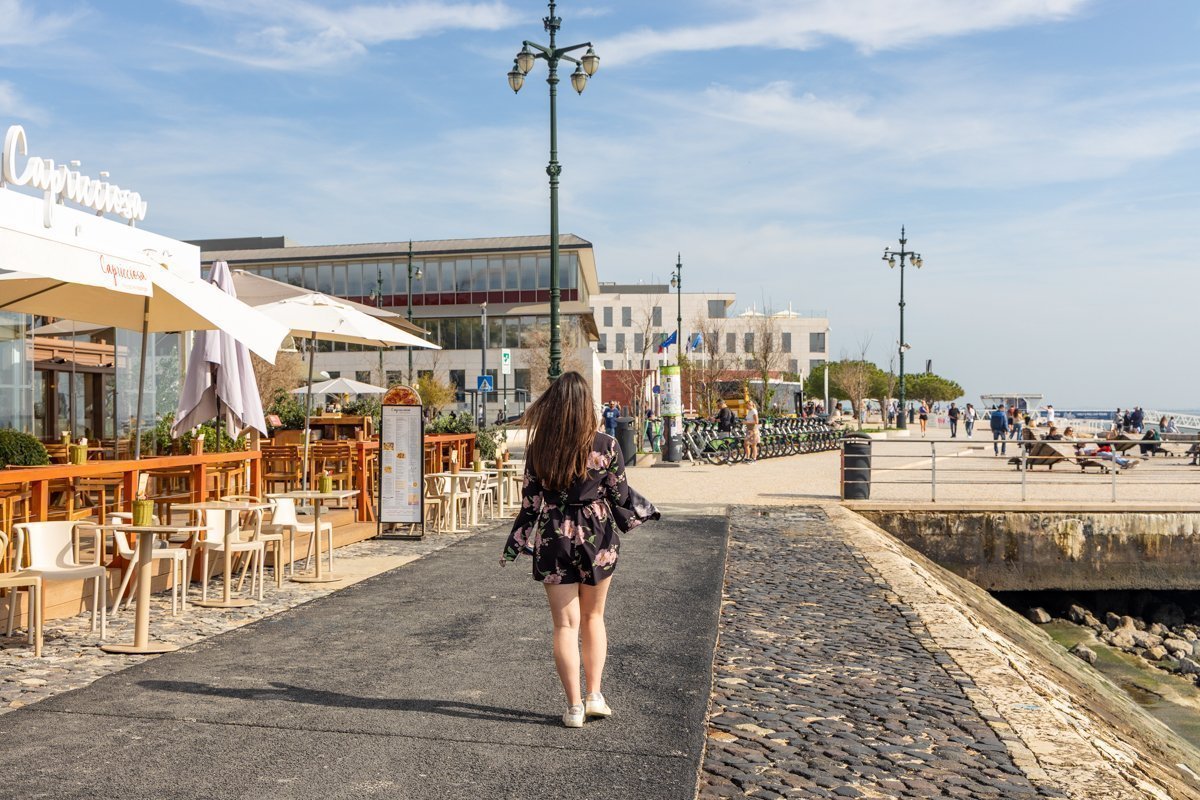 Quai, proche de Cais de Sodre