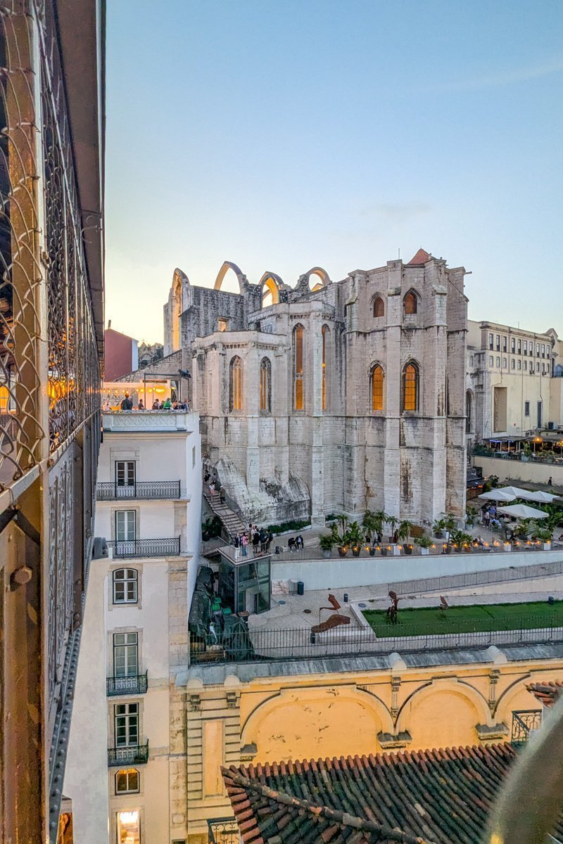 Vue sur le couvent des Carmes