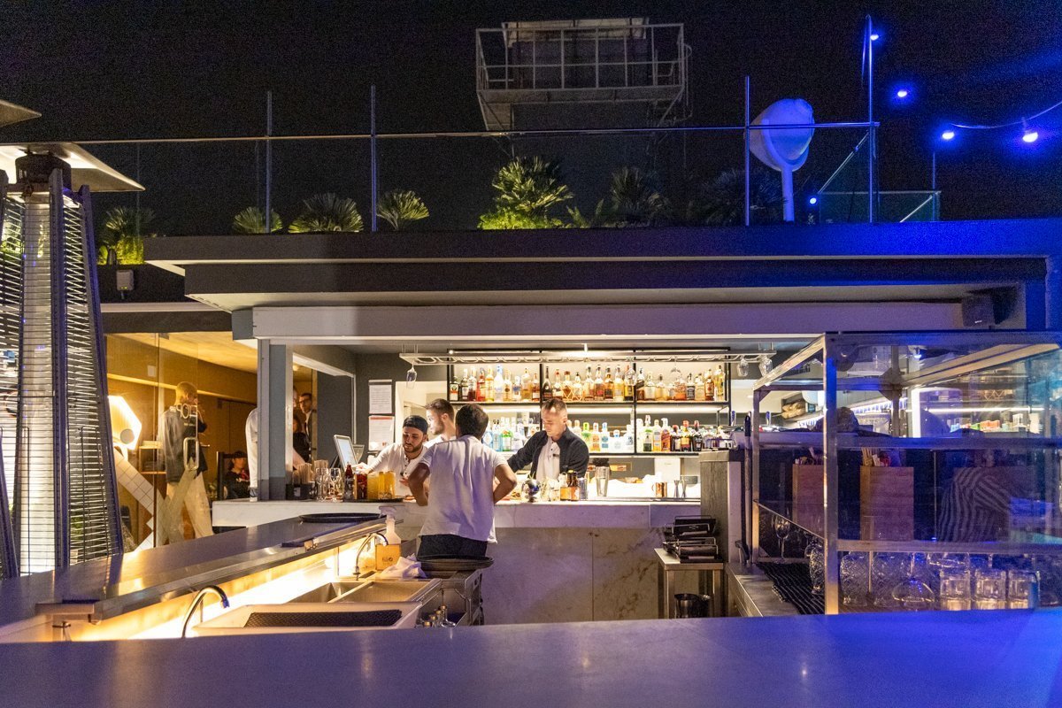 Bar sur le rooftop de l'Hôtel Mundial