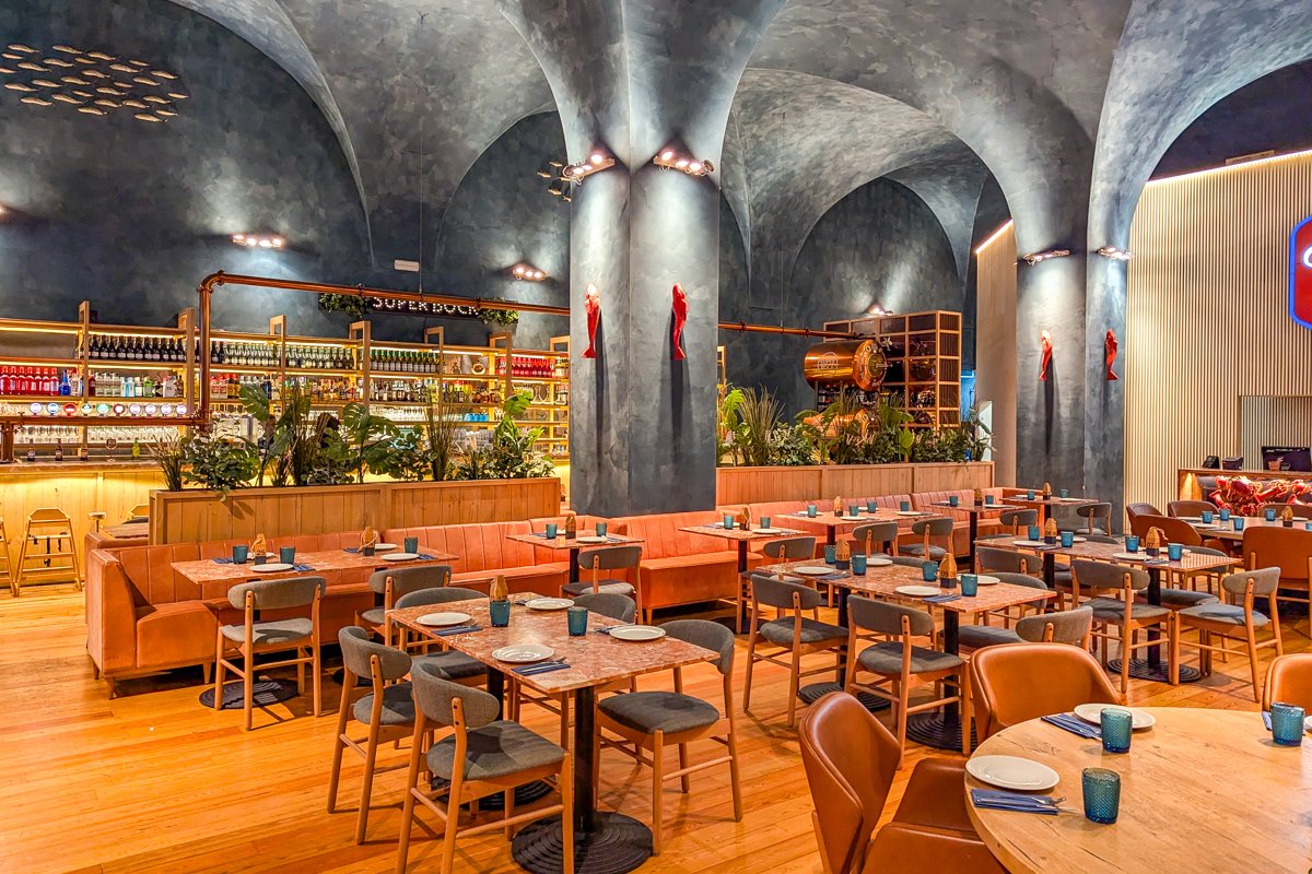 Salle intérieure du restaurant