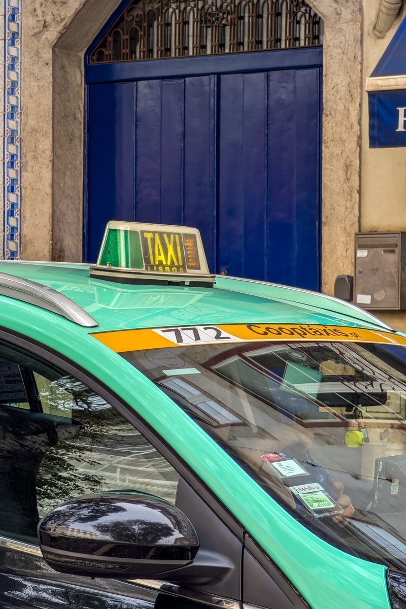 Taxi typique de Lisbonne